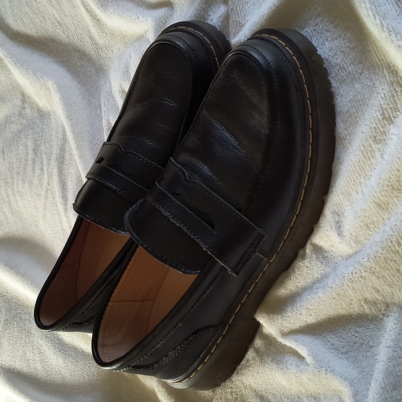 Women's Loafers SZ 7.5 - Picture 1 of 8